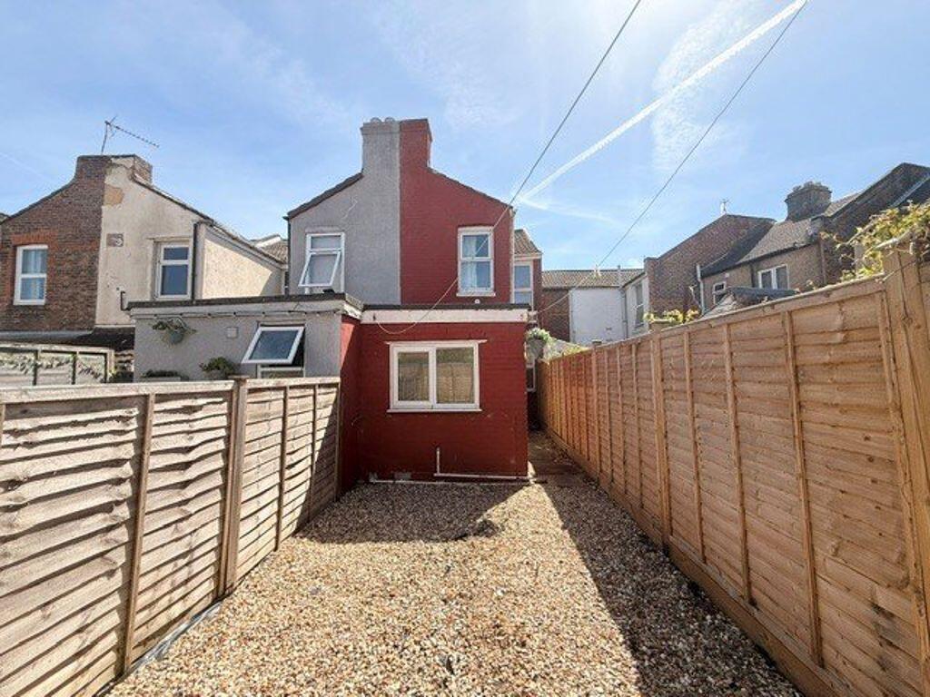 3 bed Detached for rent in Portsmouth. From Crossmeads - Chichester