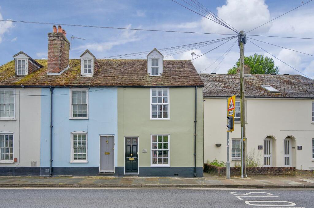 4 bed Detached for rent in Chichester. From Crossmeads - Chichester 4 bed Detached for rent in Chichester. From Crossmeads - Chichester