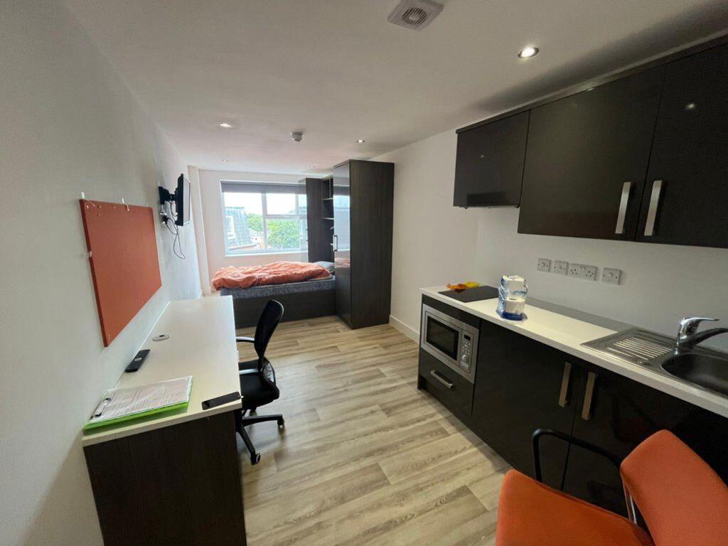 4 bed Studio for rent in Southampton. From Crossmeads - Chichester 4 bed Studio for rent in Southampton. From Crossmeads - Chichester
