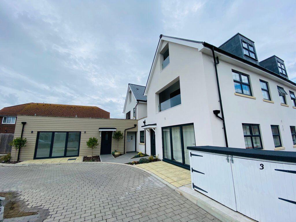 2 bed 1st Floor Flat for rent in East Wittering. From Crossmeads - Chichester