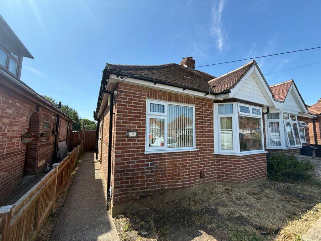 2 bed Bungalow for rent in Havant. From Crossmeads - Chichester