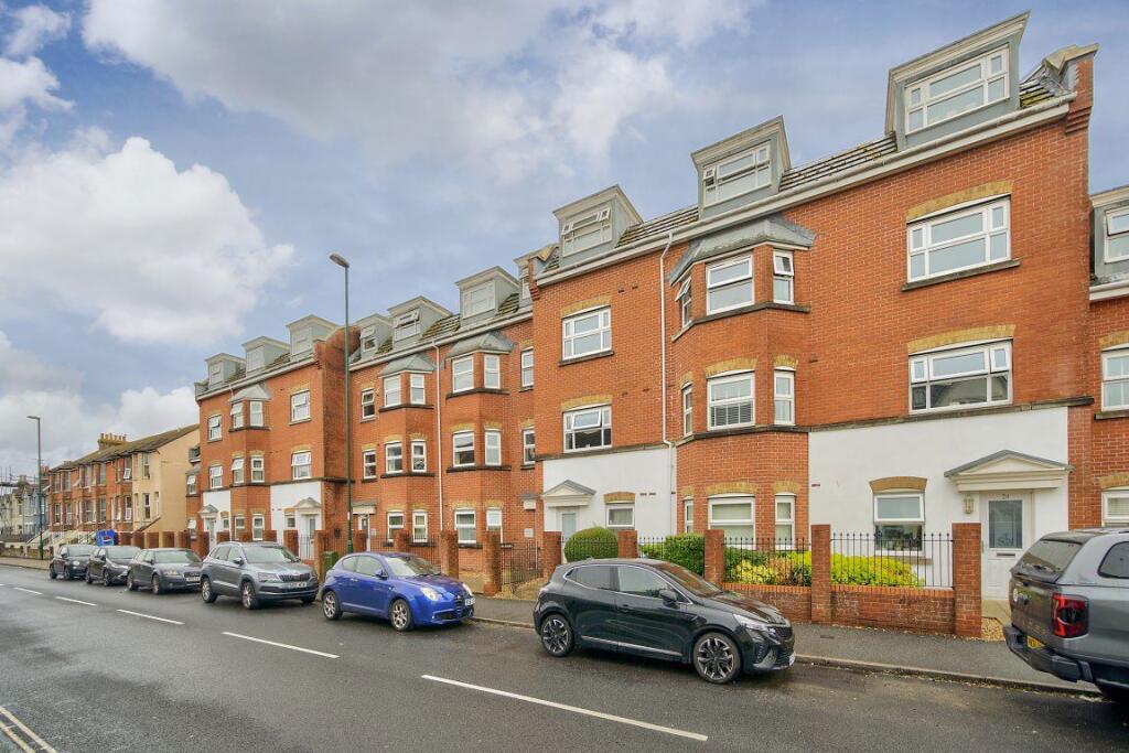 1 bed 1st Floor Flat for rent in Bognor Regis. From Crossmeads - Chichester
