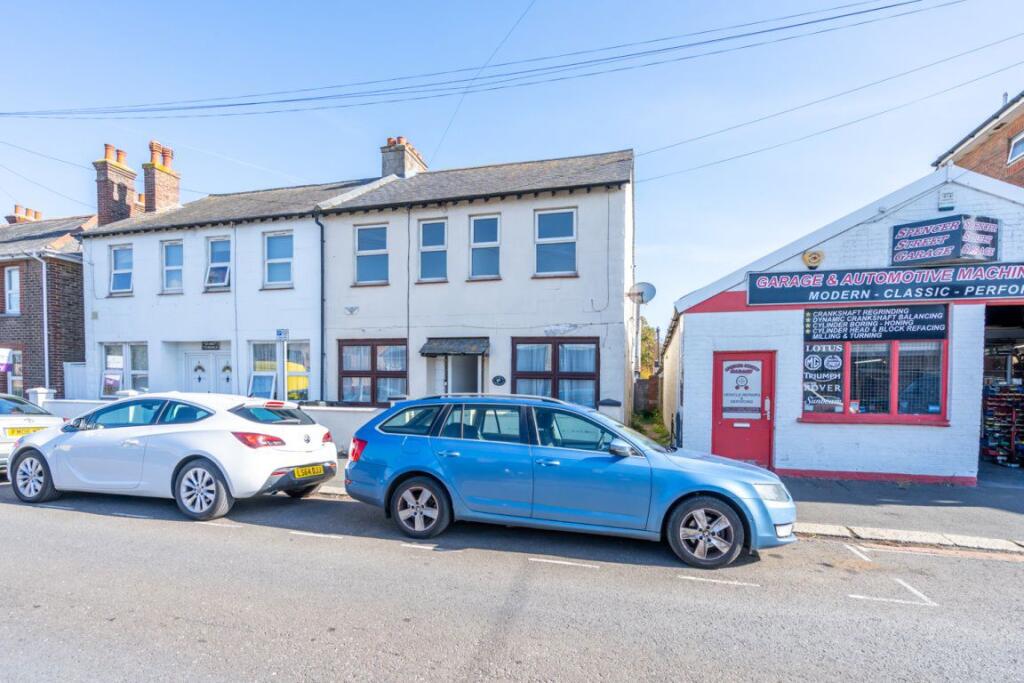 2 bed 1st Floor Flat for rent in Bognor Regis. From Crossmeads - Chichester 2 bed 1st Floor Flat for rent in Bognor Regis. From Crossmeads - Chichester