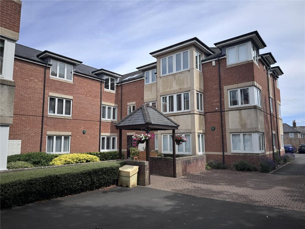 2 bed Apartment for rent in Ponteland. From Dobsons Estate Agents - Darras Hall 2 bed Apartment for rent in Ponteland. From Dobsons Estate Agents - Darras Hall