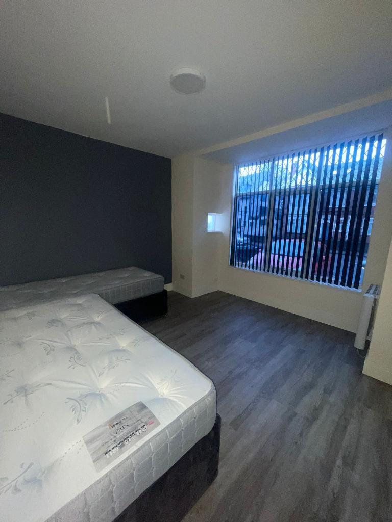 4 bed Apartment for rent in Smethwick. From Wentworth and Rose - Harbourne 4 bed Apartment for rent in Smethwick. From Wentworth and Rose - Harbourne