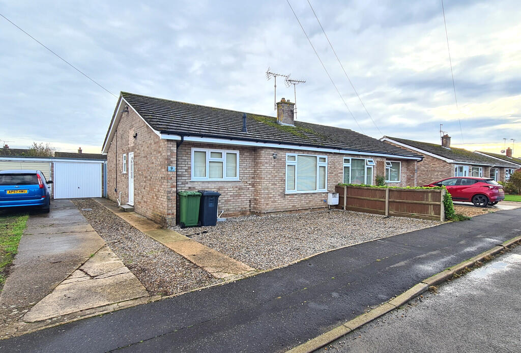 2 bed Semi-detached bungalow for rent in Trunch. From Acorn Properties - North Walsham