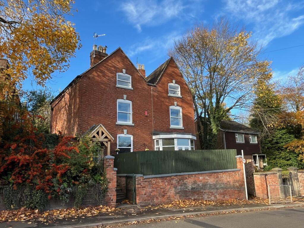 1 bed Apartment for rent in Uttoxeter. From Bagshaws Residential - Lettings - Uttoxeter 1 bed Apartment for rent in Uttoxeter. From Bagshaws Residential - Lettings - Uttoxeter