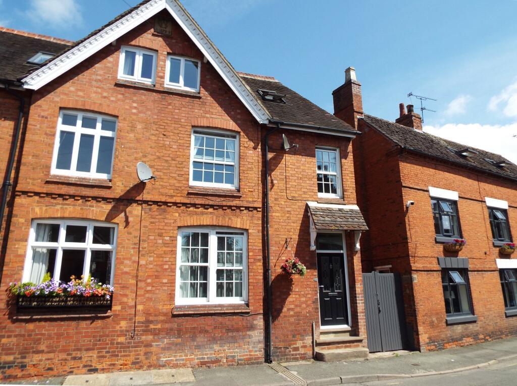 4 bed Semi Detached for rent in Uttoxeter. From Bagshaws Residential - Lettings - Uttoxeter