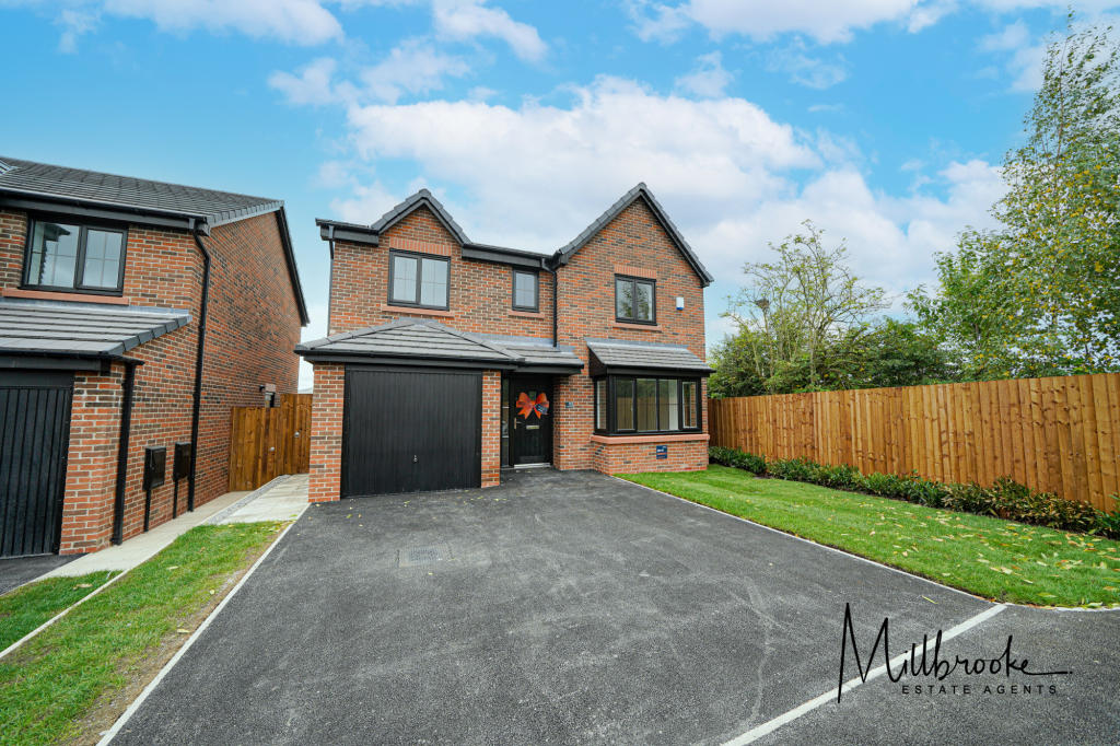 4 bed Detached House for rent in New Manchester. From Millbrooke Lettings