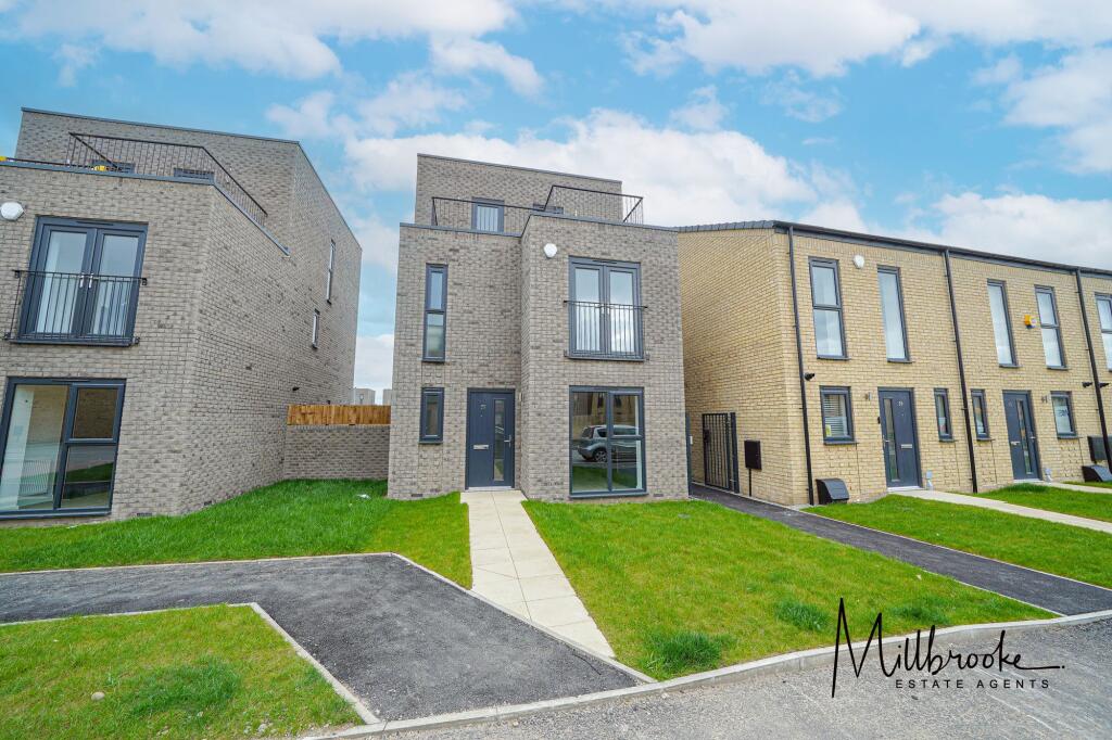 4 bed Detached for rent in Charlestown. From Millbrooke Estate Agents - Worsley