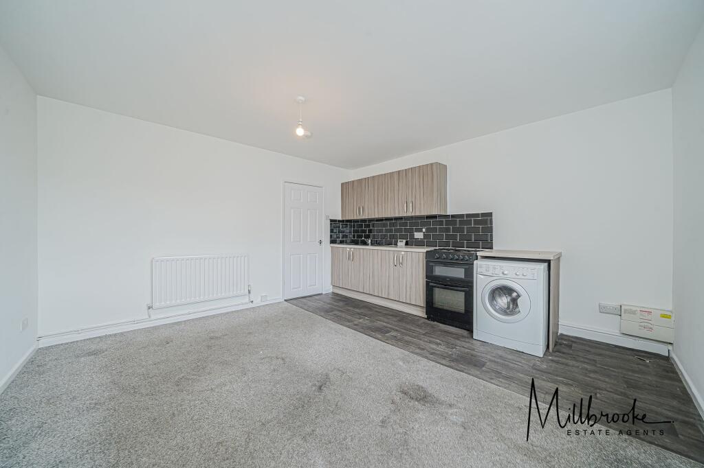 1 bed Apartment for rent in Worsley. From Millbrooke Estate Agents - Worsley