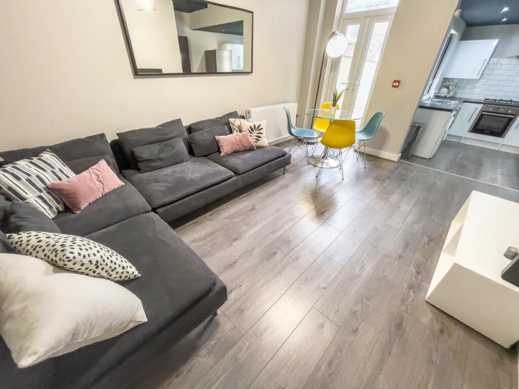 6 bed Mid Terraced House for rent in Liverpool. From Address Properties - Liverpool 6 bed Mid Terraced House for rent in Liverpool. From Address Properties - Liverpool