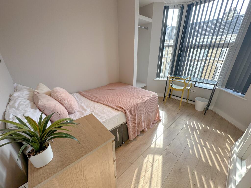 5 bed Mid Terraced House for rent in Liverpool. From Address Properties - Liverpool 5 bed Mid Terraced House for rent in Liverpool. From Address Properties - Liverpool