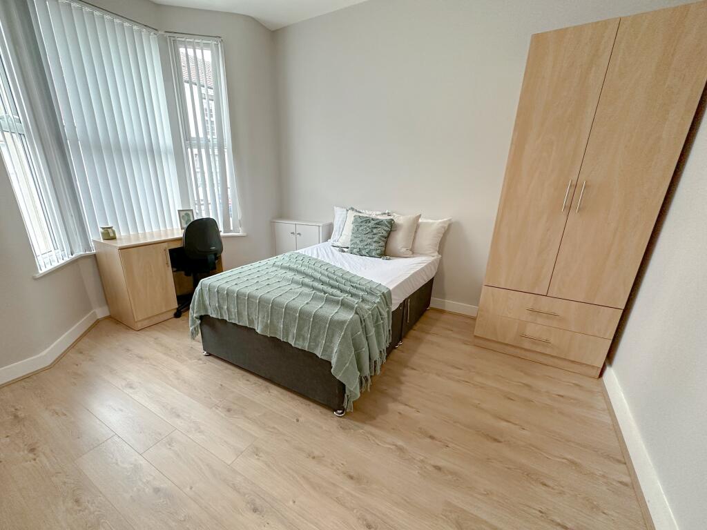 5 bed Mid Terraced House for rent in Liverpool. From Address Properties - Liverpool