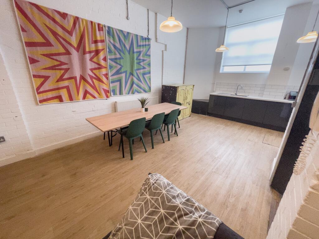 6 bed 1st Floor Flat for rent in Liverpool. From Address Properties - Liverpool 6 bed 1st Floor Flat for rent in Liverpool. From Address Properties - Liverpool