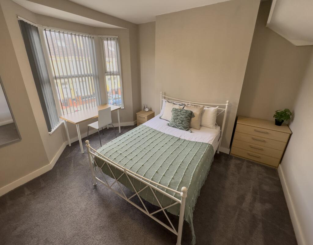 6 bed Mid Terraced House for rent in Liverpool. From Address Properties - Liverpool