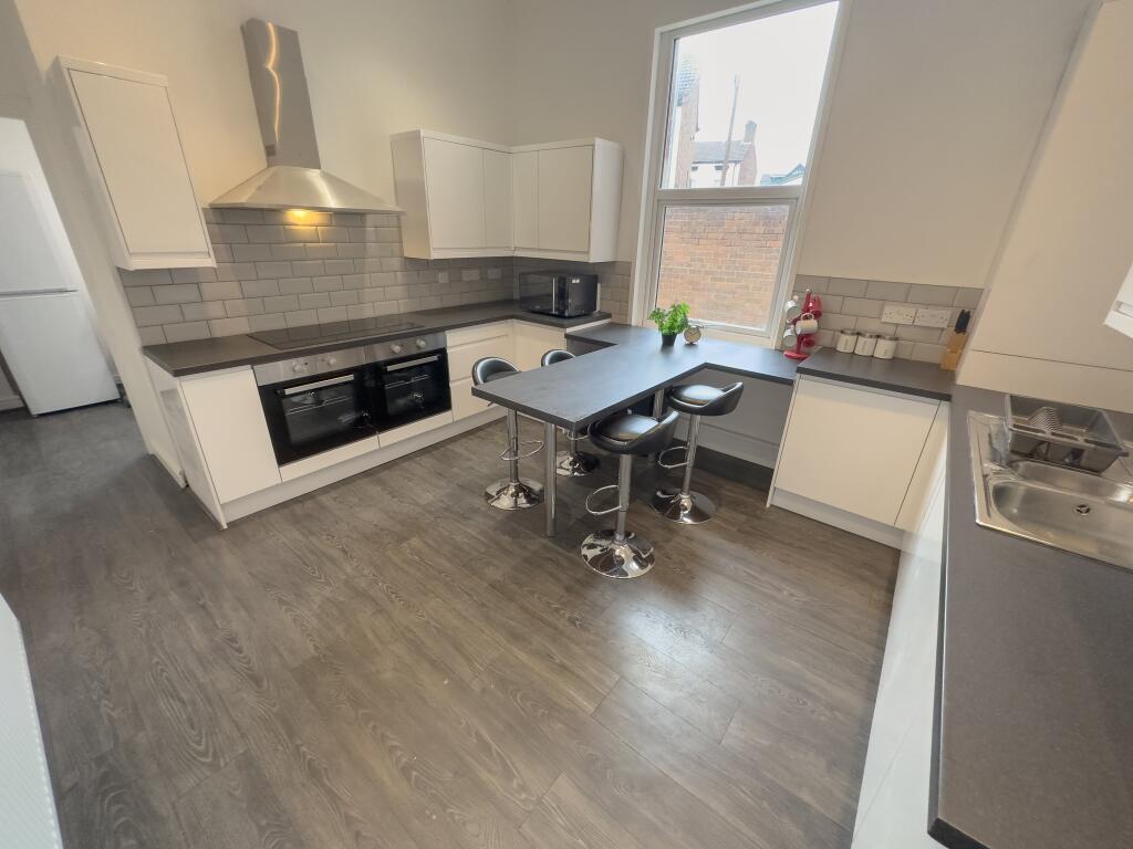 6 bed House Share for rent in Bootle. From Address Properties - Liverpool