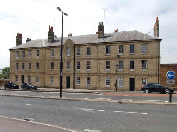 3 bed 1st Floor Flat for rent in Chatham. From Richmond Chase 3 bed 1st Floor Flat for rent in Chatham. From Richmond Chase