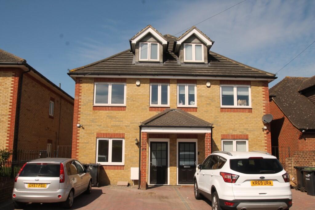 4 bed Semi Detached for rent in Northfleet. From Richmond Chase