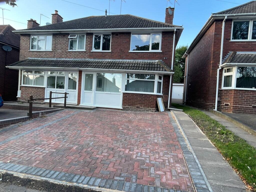3 bed Semi Detached for rent in Birmingham. From Home4.co.uk - Great Barr