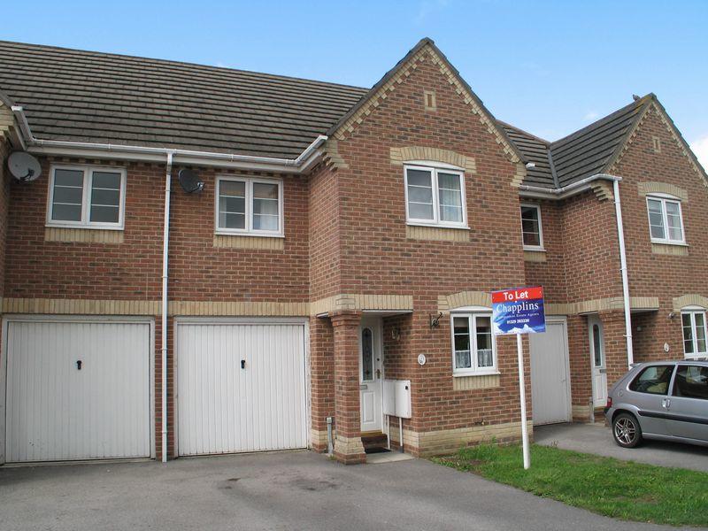 3 bed Mid Terraced House for rent in Fareham. From Chapplins Estate Agents - Fareham