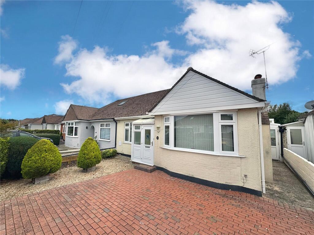 2 bed Bungalow for rent in Peel Common. From Chapplins Estate Agents - Fareham 2 bed Bungalow for rent in Peel Common. From Chapplins Estate Agents - Fareham