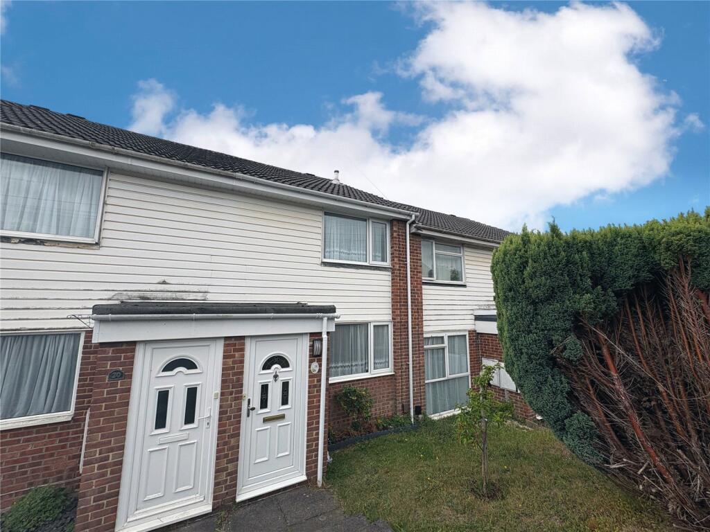 2 bed Mid Terraced House for rent in Fareham. From Chapplins Estate Agents - Fareham