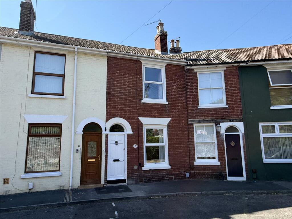 2 bed Mid Terraced House for rent in Havant. From Chapplins Estate Agents - Fareham