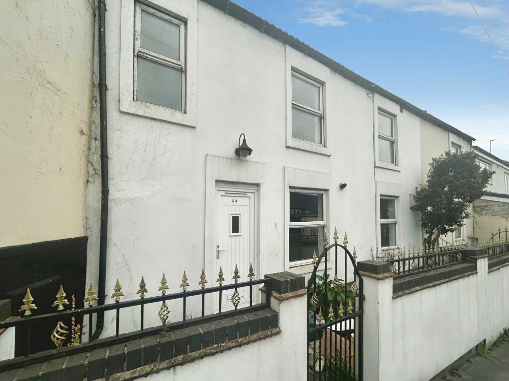 2 bed Mid Terraced House for rent in Heanor. From Northwood - Derby 2 bed Mid Terraced House for rent in Heanor. From Northwood - Derby