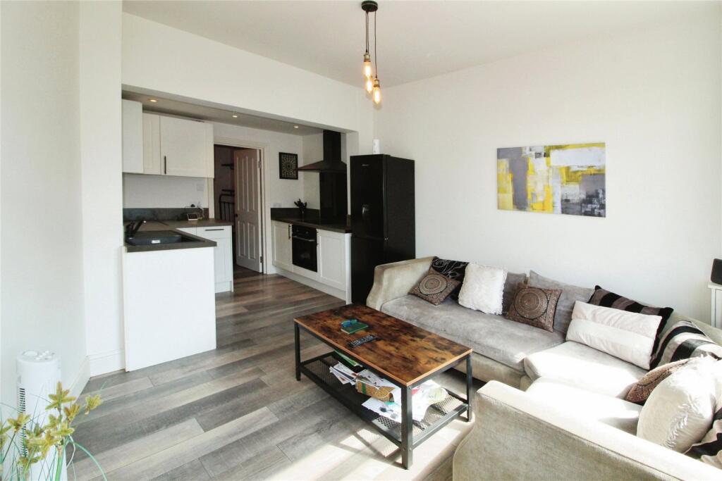 1 bed 1st Floor Flat for rent in Ewell. From Your Move 1 bed 1st Floor Flat for rent in Ewell. From Your Move