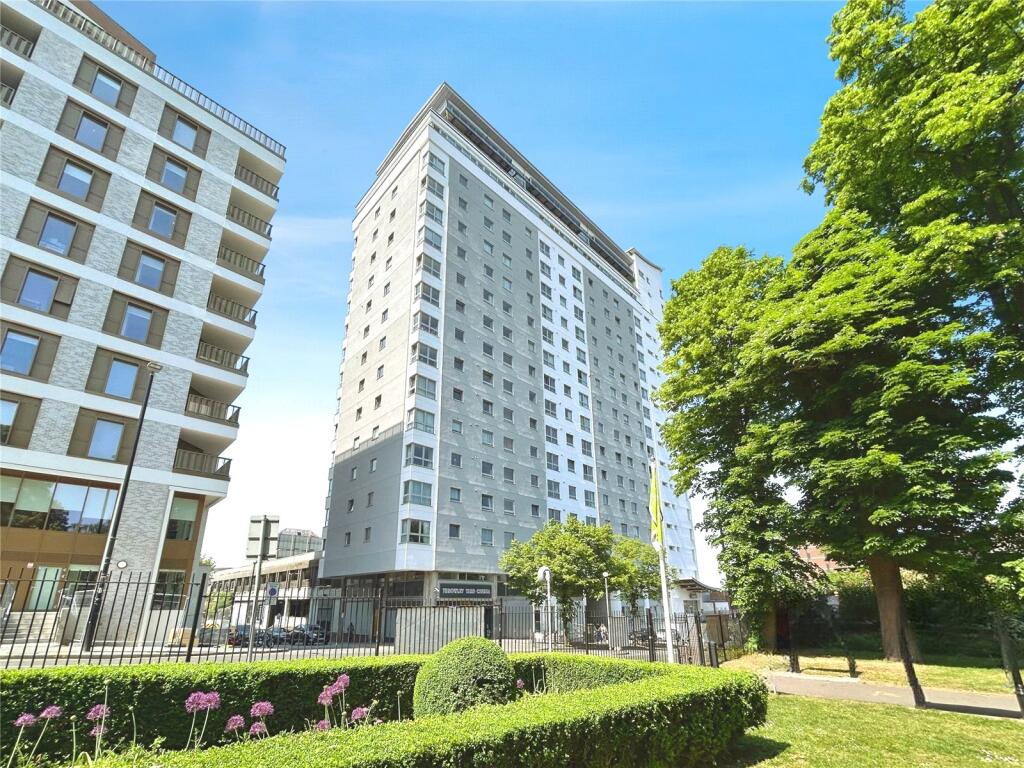 2 bed 1st Floor Flat for rent in Carshalton. From Your Move