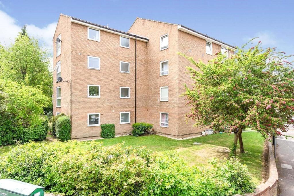 2 bed 1st Floor Flat for rent in Carshalton. From Your Move