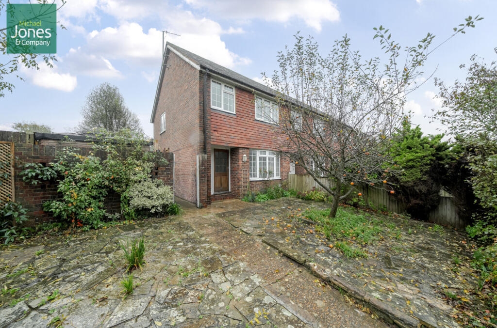 3 bed End of Terrace for rent in Findon. From Michael Jones & Company - New Homes