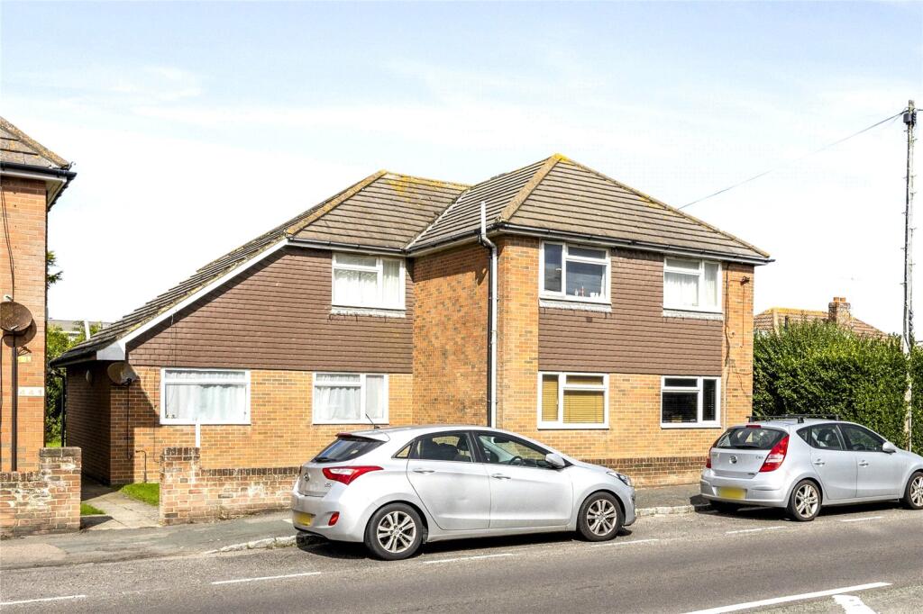 1 bed 1st Floor Flat for rent in Sompting. From Michael Jones & Company - New Homes