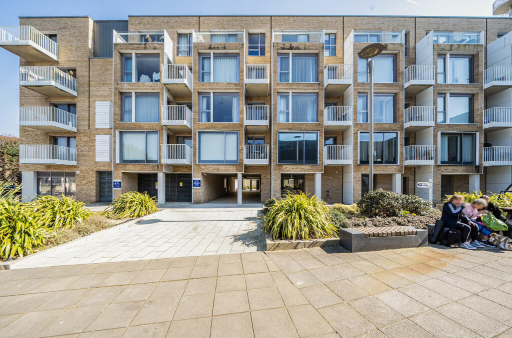 2 bed 1st Floor Flat for rent in Worthing. From Michael Jones & Company - New Homes