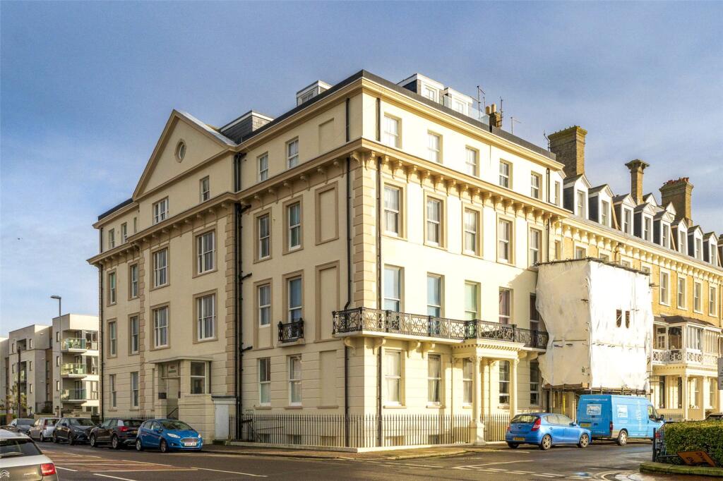 2 bed 1st Floor Flat for rent in Worthing. From Michael Jones & Company - New Homes