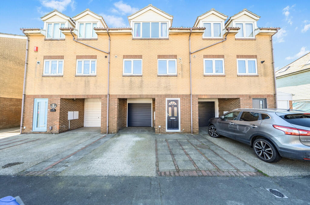 2 bed Detached for rent in Sompting. From Michael Jones & Company - New Homes