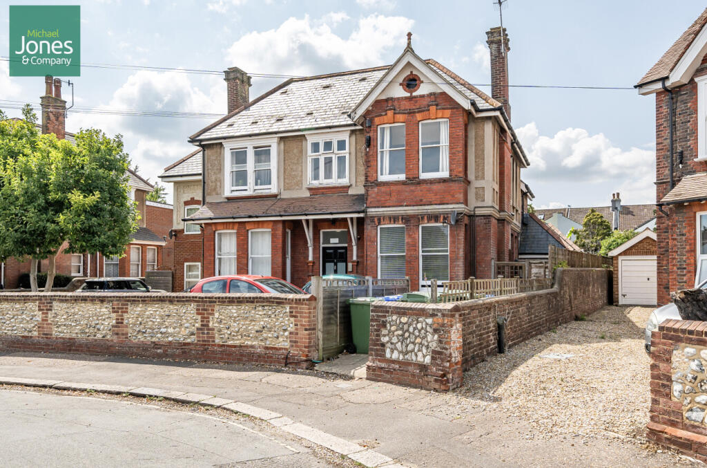 1 bed 1st Floor Flat for rent in Findon. From Michael Jones & Company - New Homes