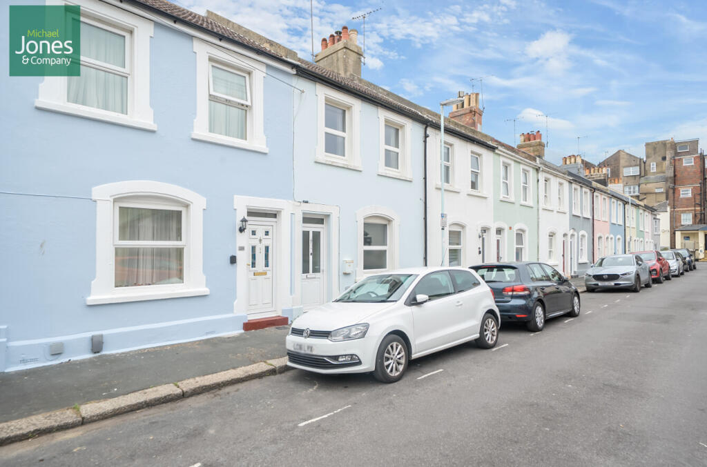 2 bed Mid Terraced House for rent in Worthing. From Michael Jones & Company - New Homes 2 bed Mid Terraced House for rent in Worthing. From Michael Jones & Company - New Homes