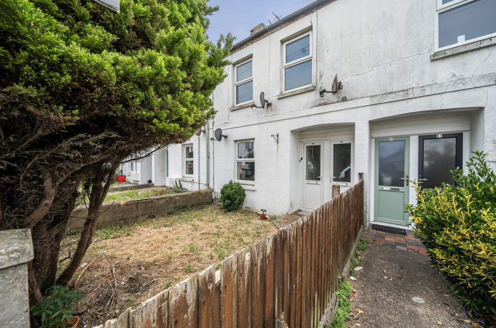 1 bed 1st Floor Flat for rent in Worthing. From Michael Jones & Company - New Homes 1 bed 1st Floor Flat for rent in Worthing. From Michael Jones & Company - New Homes