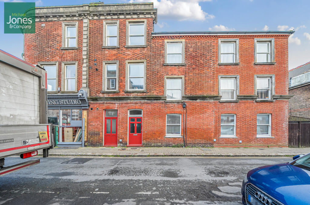 2 bed 1st Floor Flat for rent in Worthing. From Michael Jones & Company - New Homes
