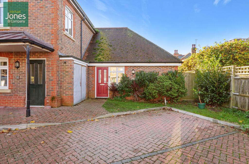 2 bed Not Specified for rent in Worthing. From Michael Jones & Company - New Homes