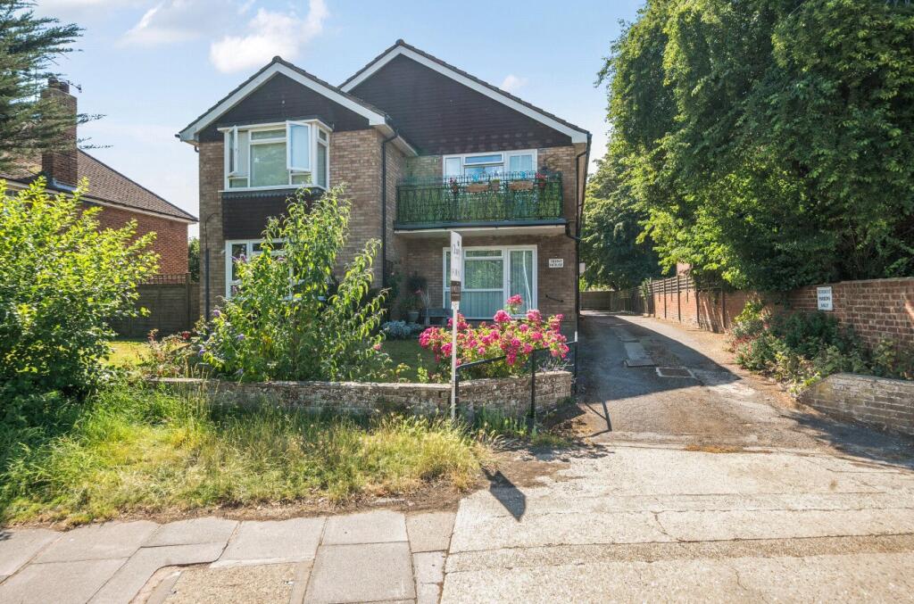2 bed 1st Floor Flat for rent in Findon. From Michael Jones & Company - New Homes 2 bed 1st Floor Flat for rent in Findon. From Michael Jones & Company - New Homes