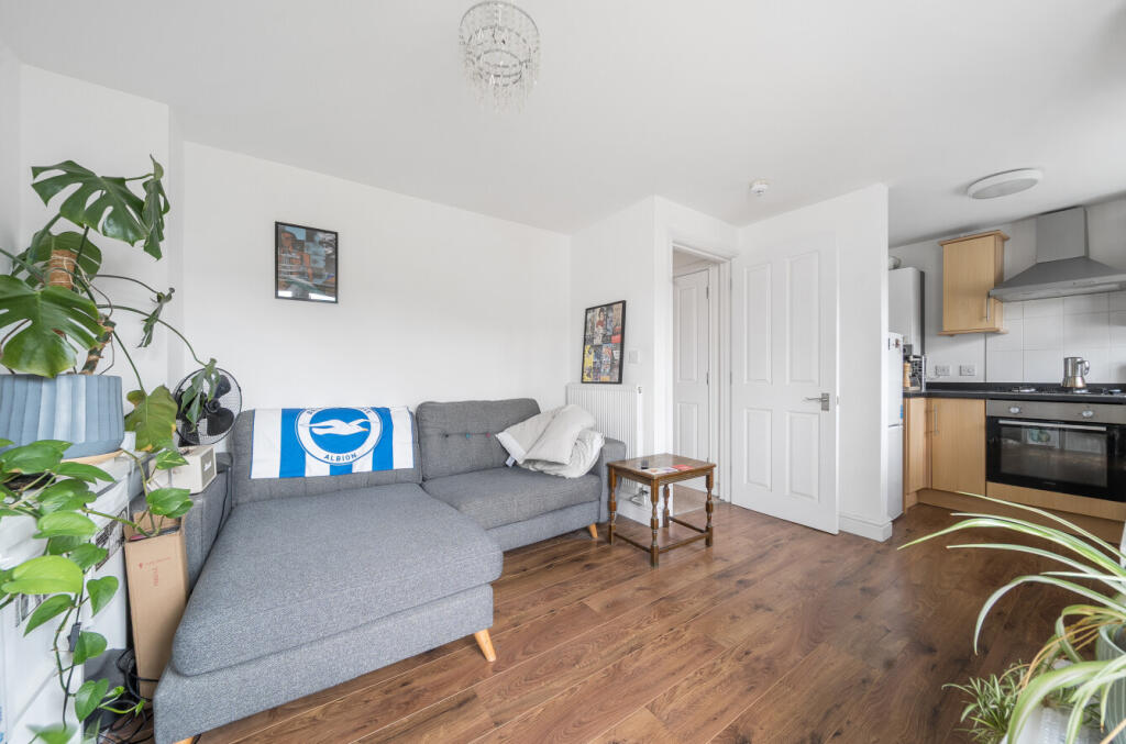 2 bed 1st Floor Flat for rent in Findon. From Michael Jones & Company - New Homes