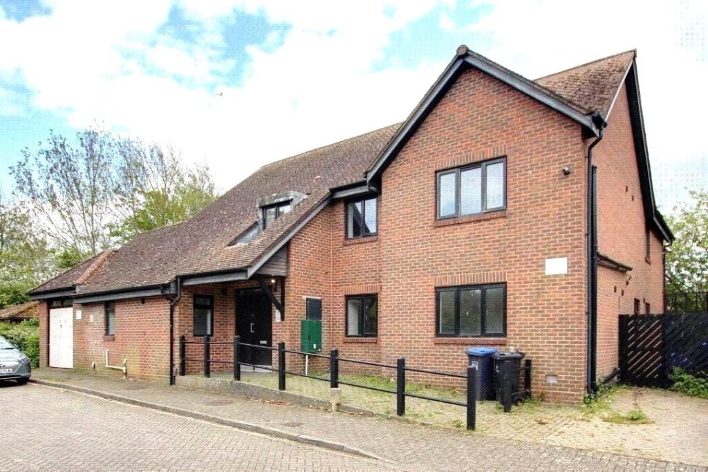 4 bed House Share for rent in Clapham. From Michael Jones & Company - New Homes
