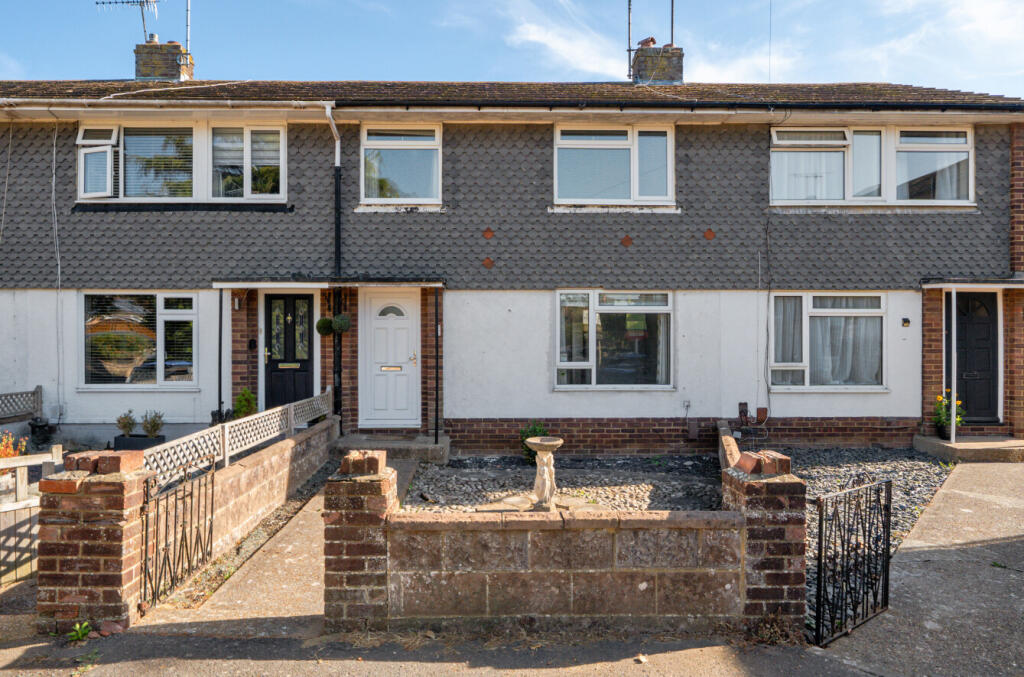 3 bed Mid Terraced House for rent in Clapham. From Michael Jones & Company - New Homes 3 bed Mid Terraced House for rent in Clapham. From Michael Jones & Company - New Homes