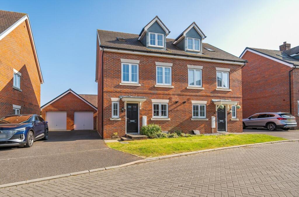 3 bed Semi Detached for rent in Clapham. From Michael Jones & Company - New Homes 3 bed Semi Detached for rent in Clapham. From Michael Jones & Company - New Homes