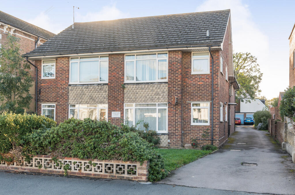1 bed 1st Floor Flat for rent in Worthing. From Michael Jones & Company - New Homes 1 bed 1st Floor Flat for rent in Worthing. From Michael Jones & Company - New Homes