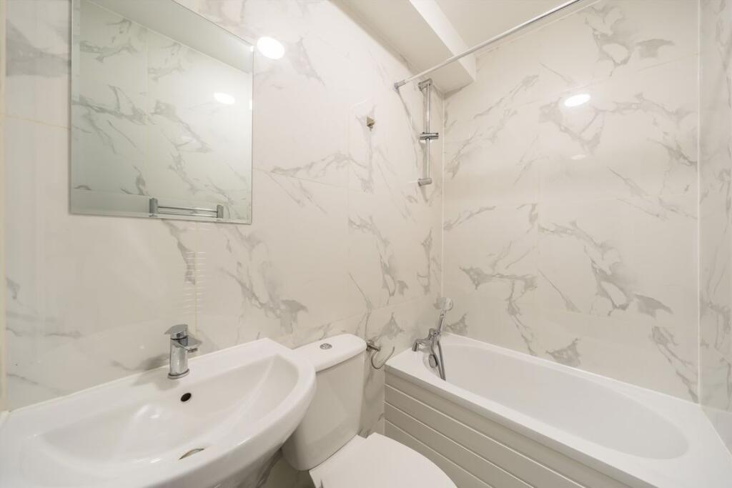 1 bed 1st Floor Flat for rent in Carshalton. From Marsh & Parsons - Tooting
