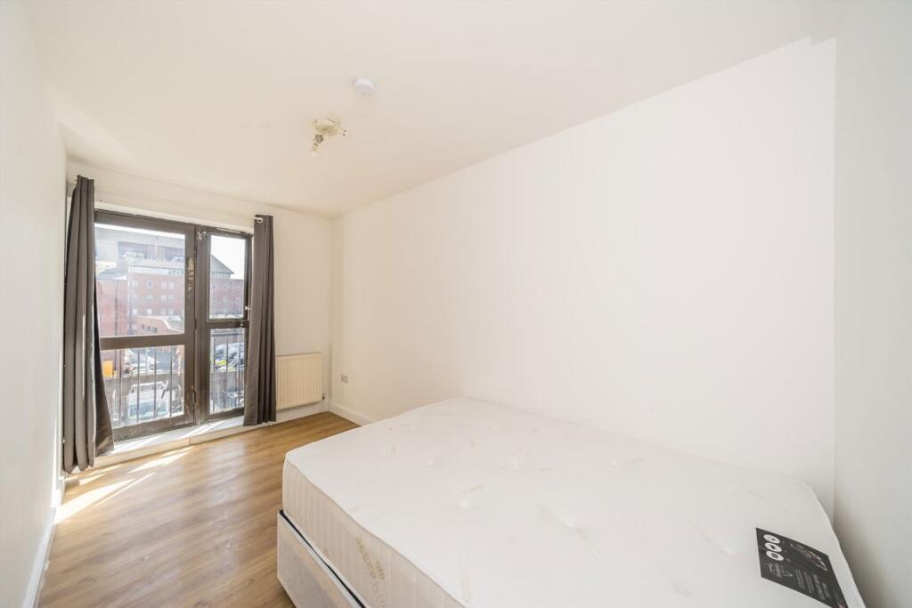 2 bed 1st Floor Flat for rent in Carshalton. From Marsh & Parsons - Tooting